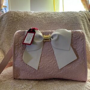 Juicy Couture Pink and White Travel Bag with Quilted Design